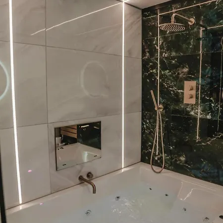 The Opulence Apartman