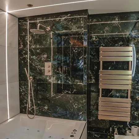 The Opulence Apartman