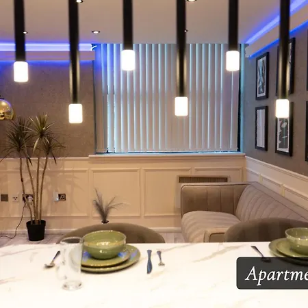 The Opulence * Bradford (West Yorkshire)