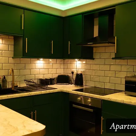 The Opulence * Bradford (West Yorkshire)